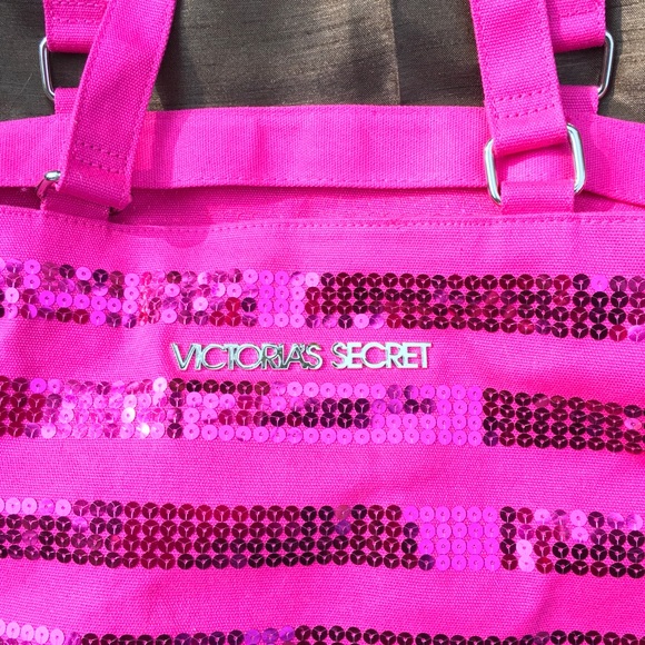 💖VS Hot Pink Tote!💕 FREE WITH $75 BUNDLE! - Picture 2 of 6